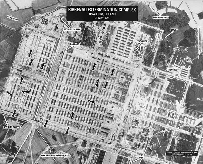 Veduta aerea dei 40 km quadrati del campo di Auschwitz, 31 maggio 1944